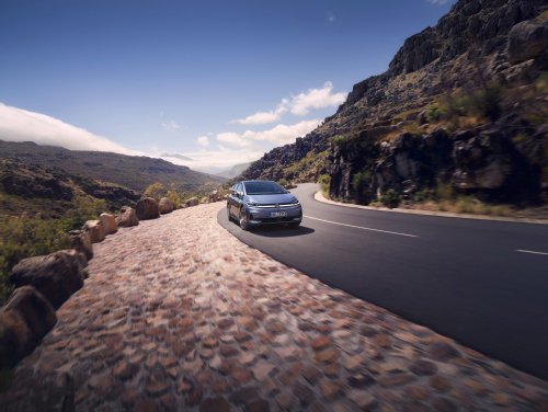 Volkswagen ID.3 Neo debuts – EV hatch gets updated styling, more physical controls; up to 630 km WLTP