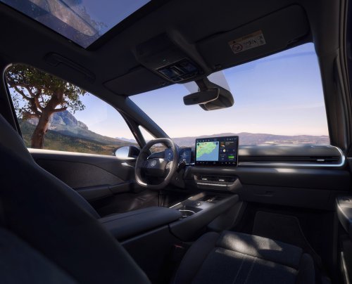 Volkswagen ID.3 Neo debuts – EV hatch gets updated styling, more physical controls; up to 630 km WLTP