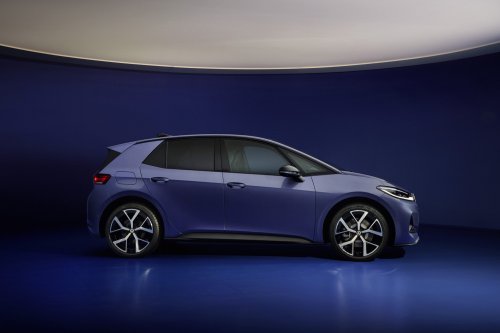 Volkswagen ID.3 Neo debuts – EV hatch gets updated styling, more physical controls; up to 630 km WLTP