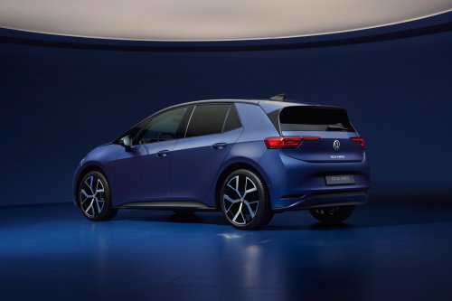 Volkswagen ID.3 Neo debuts – EV hatch gets updated styling, more physical controls; up to 630 km WLTP