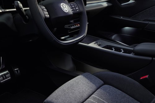 Volkswagen ID.3 Neo debuts – EV hatch gets updated styling, more physical controls; up to 630 km WLTP