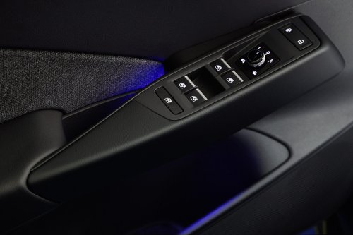 Volkswagen ID.3 Neo debuts – EV hatch gets updated styling, more physical controls; up to 630 km WLTP