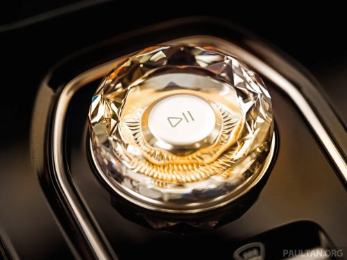 2026 Zeekr 009 facelift debuts in Beijing – new 900V system, swivel seats; up to 925 PS, 740 km CLTC