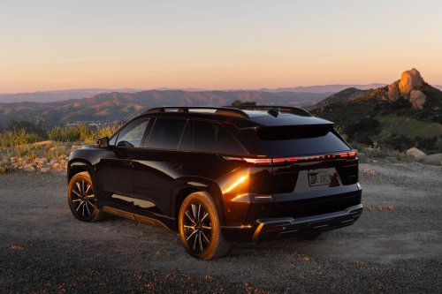 Subaru Getaway debuts in the US – three-row EV SUV; 420 hp, up to 483 km range; Toyota Highlander sister