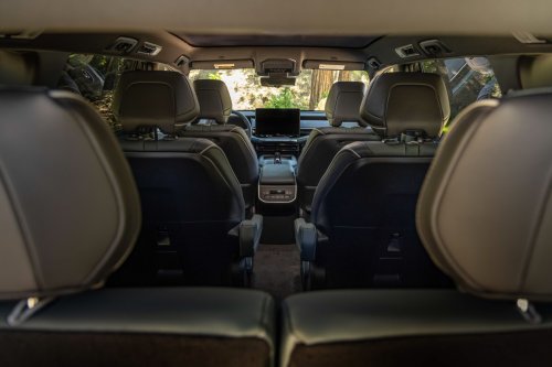 Subaru Getaway debuts in the US – three-row EV SUV; 420 hp, up to 483 km range; Toyota Highlander sister