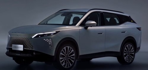 Omoda C7 teased for 2026 Kuala Lumpur Fashion Week – to launch in Malaysia soon as petrol variant?