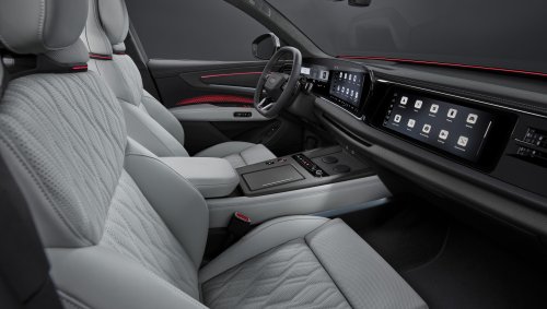 Audi Q9 confirmed – 3-row BMW X7, Mercedes GLS rival; interior revealed with powered captain’s chairs