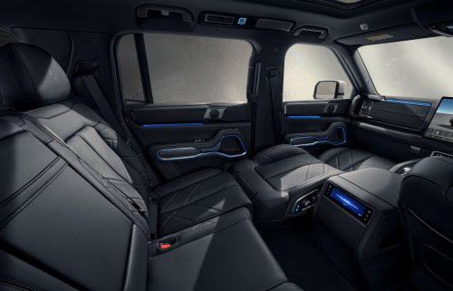 Denza B8 launched in Malaysia – 2.0T PHEV 4×4, 612 PS/760 Nm, DiSus-P, 6/7 seats, RM459k to RM519k