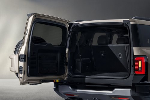 Denza B8 launched in Malaysia – 2.0T PHEV 4×4, 612 PS/760 Nm, DiSus-P, 6/7 seats, RM459k to RM519k