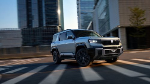 Denza B8 launched in Malaysia – 2.0T PHEV 4×4, 612 PS/760 Nm, DiSus-P, 6/7 seats, RM459k to RM519k