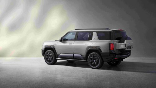 Denza B8 launched in Malaysia – 2.0T PHEV 4×4, 612 PS/760 Nm, DiSus-P, 6/7 seats, RM459k to RM519k