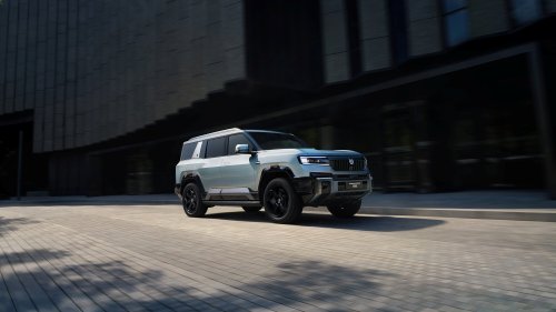 Denza B8 launched in Malaysia – 2.0T PHEV 4×4, 612 PS/760 Nm, DiSus-P, 6/7 seats, RM459k to RM519k