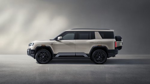 Denza B8 launched in Malaysia – 2.0T PHEV 4×4, 612 PS/760 Nm, DiSus-P, 6/7 seats, RM459k to RM519k