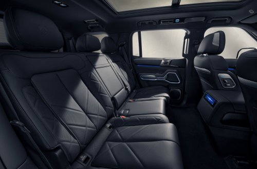 Denza B8 launched in Malaysia – 2.0T PHEV 4×4, 612 PS/760 Nm, DiSus-P, 6/7 seats, RM459k to RM519k