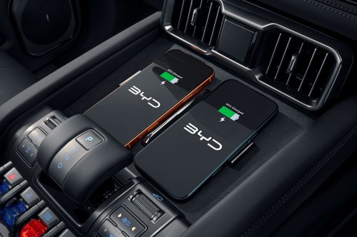 Denza B8 launched in Malaysia – 2.0T PHEV 4×4, 612 PS/760 Nm, DiSus-P, 6/7 seats, RM459k to RM519k