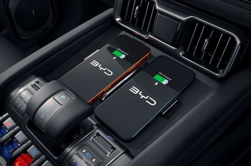 Denza B8 launched in Malaysia – 2.0T PHEV 4×4, 612 PS/760 Nm, DiSus-P, 6/7 seats, RM459k to RM519k