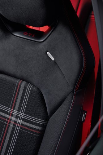 Volkswagen, Volkswagen Polo, FWD, Volkswagen ID. Polo GTI – FWD hot hatch brings 50-year nameplate to EV era; 226 PS, 424 km WLTP range