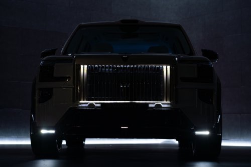 Zeekr 9X becomes first Chinese car to get the Mansory treatment – suicide doors, plenty of carbon-fibre