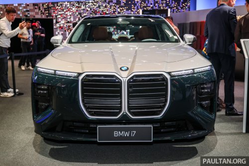 2026 BMW i7 facelift in Beijing – updated G70 electric flagship with increased range, revised styling