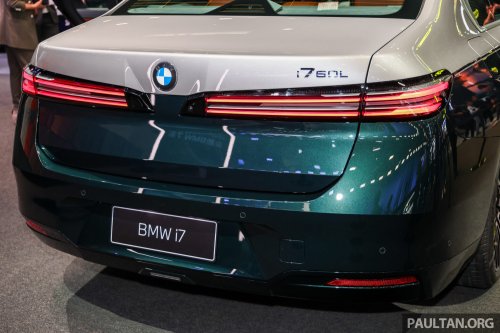 2026 BMW i7 facelift in Beijing – updated G70 electric flagship with increased range, revised styling