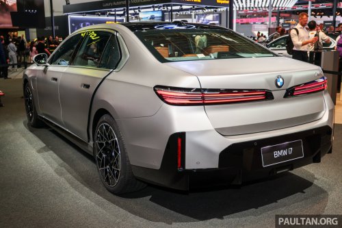 2026 BMW i7 facelift in Beijing – updated G70 electric flagship with increased range, revised styling