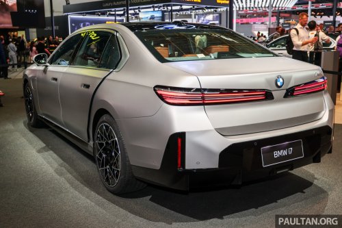 2026 BMW i7 facelift in Beijing – updated G70 electric flagship with increased range, revised styling