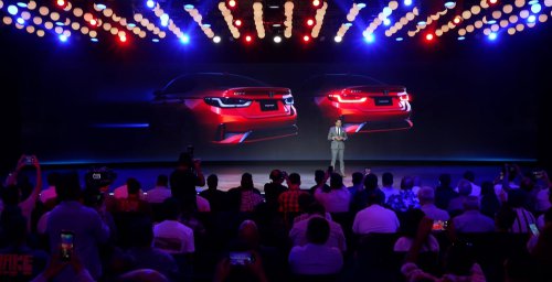 2026 Honda City facelift debuts in India – radical new face; ventilated seats, ambient lighting; 1.5L NA/Hybrid