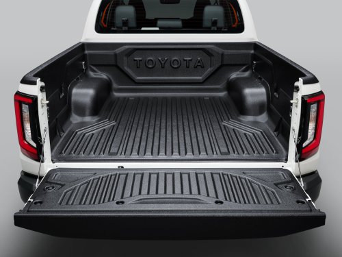 2026 Toyota Hilux launched in Japan – Thai-made Travo pick-up, high-spec 2.8L diesel, fr RM124k