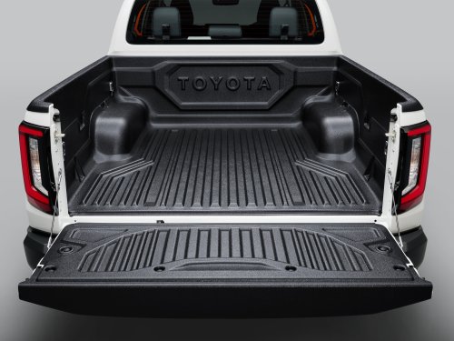 2026 Toyota Hilux launched in Japan – Thai-made Travo pick-up, high-spec 2.8L diesel, fr RM124k