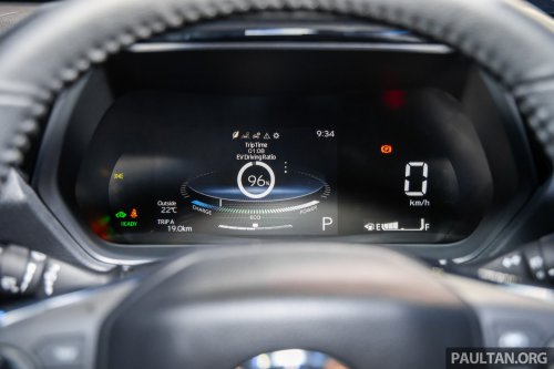 Toyota Yaris Cross vs Perodua Traz – what are the differences beyond the RM19k price premium?