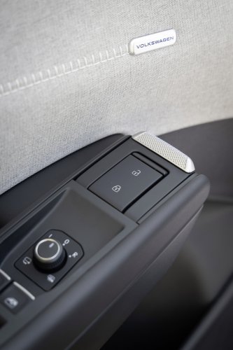 Volkswagen ID. Polo debuts – FWD hatchback with up to 211 PS, 105 kW DC charging, 454 km range WLTP