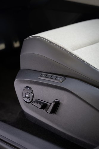 Volkswagen ID. Polo debuts – FWD hatchback with up to 211 PS, 105 kW DC charging, 454 km range WLTP