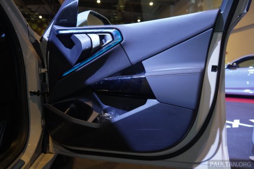 2026 BMW X3 30 xDrive M Sport gallery in Malaysia – from RM359k, RM33k more than X3 20; more kit, power