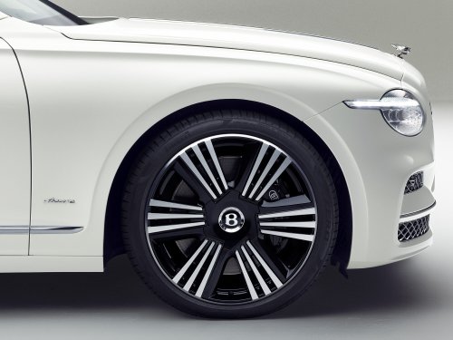 2026 Bentley Flying Spur – sedan updated with 680 PS ‘S’ variant, Continental GT single-headlamp styling