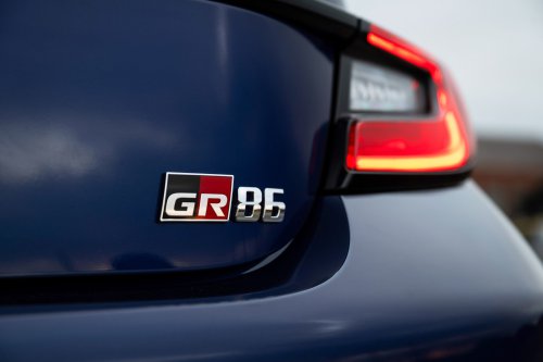 2027 Toyota GR86 revealed for the US – improved shift feel, updated throttle calibration, new Thunder paint