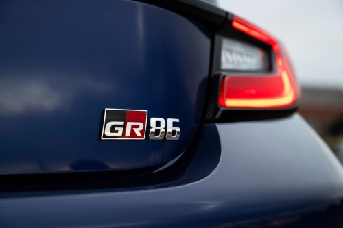 2027 Toyota GR86 revealed for the US – improved shift feel, updated throttle calibration, new Thunder paint