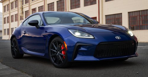 2027 Toyota GR86 revealed for the US – improved shift feel, updated throttle calibration, new Thunder paint