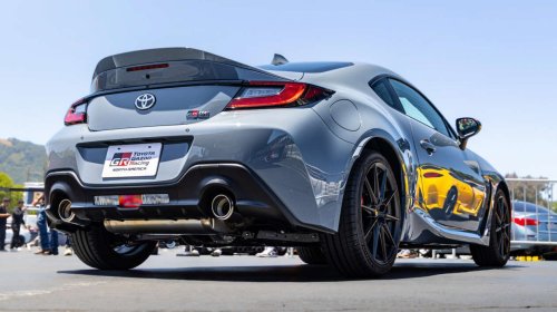 2027 Toyota GR86 revealed for the US – improved shift feel, updated throttle calibration, new Thunder paint