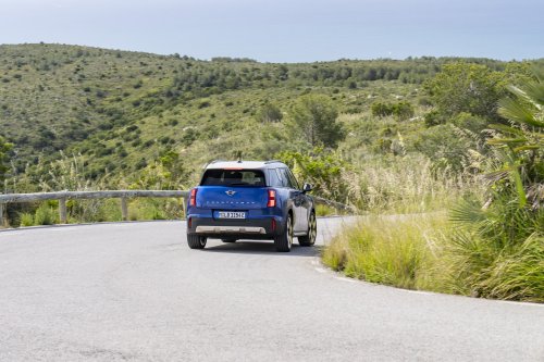 MINI Countryman EV now with up to 500 km WLTP range – new silicon carbide inverter, 65.2 kWh net