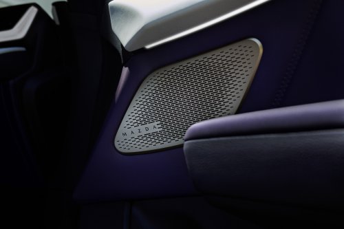 Mazda CX-6e – global EZ-60 is EV-only with 190 PS, 484 km WLTP range, 195 kW DC fast charging