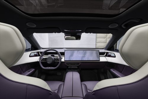 Mazda CX-6e – global EZ-60 is EV-only with 190 PS, 484 km WLTP range, 195 kW DC fast charging