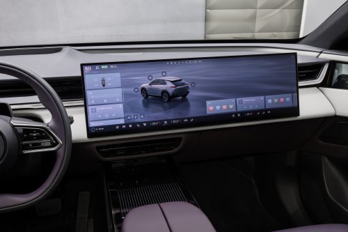 Mazda CX-6e – global EZ-60 is EV-only with 190 PS, 484 km WLTP range, 195 kW DC fast charging