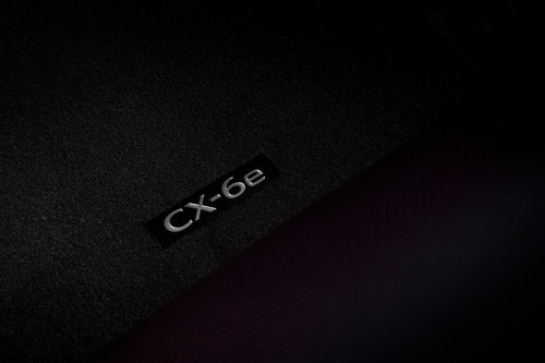 Mazda CX-6e – global EZ-60 is EV-only with 190 PS, 484 km WLTP range, 195 kW DC fast charging