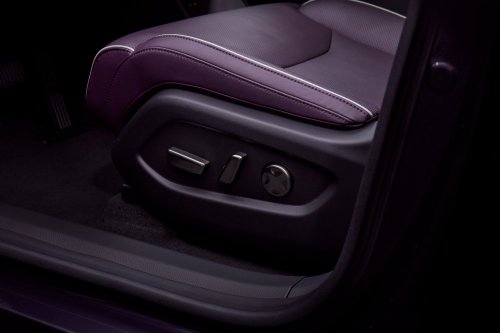 Mazda CX-6e – global EZ-60 is EV-only with 190 PS, 484 km WLTP range, 195 kW DC fast charging