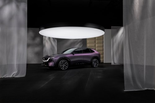 Mazda CX-6e – global EZ-60 is EV-only with 190 PS, 484 km WLTP range, 195 kW DC fast charging