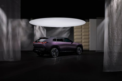 Mazda CX-6e – global EZ-60 is EV-only with 190 PS, 484 km WLTP range, 195 kW DC fast charging