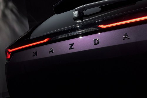 Mazda CX-6e – global EZ-60 is EV-only with 190 PS, 484 km WLTP range, 195 kW DC fast charging