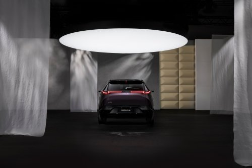 Mazda CX-6e – global EZ-60 is EV-only with 190 PS, 484 km WLTP range, 195 kW DC fast charging