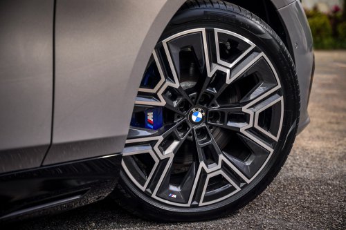 2026 BMW i5 eDrive40 M Sport Pro CKD launched – first locally-assembled BMW EV, from RM368,800