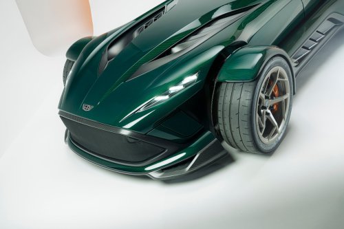 Donkervoort P24RS – two-seater with 600 hp/800 Nm 3.5L V6, 780 kg dry weight; limited to 150 units